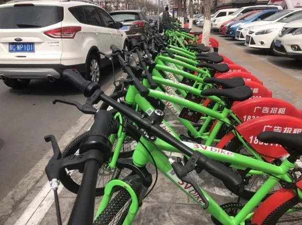 敲響死亡鐘聲！中國共享單車產業開始清場，第二家共享單車宣布倒閉 
