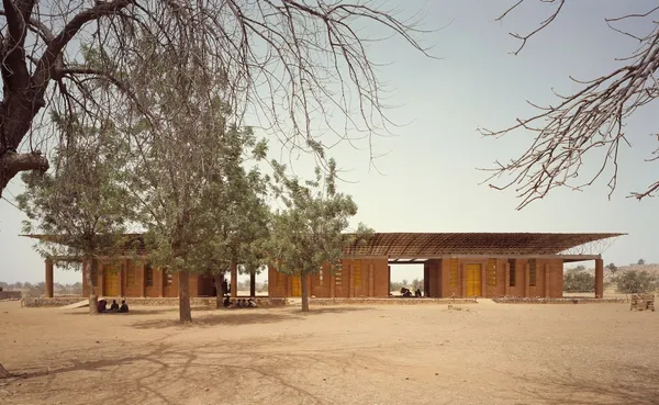 2017蛇形藝廊建築師其他作品gando_primary_school_simeon_duchoud