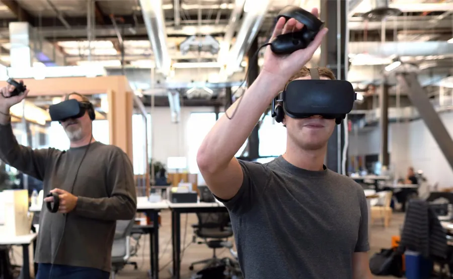 Facebook將推出售價不到200美元的VR頭盔，不用連接手機、電腦就能使用