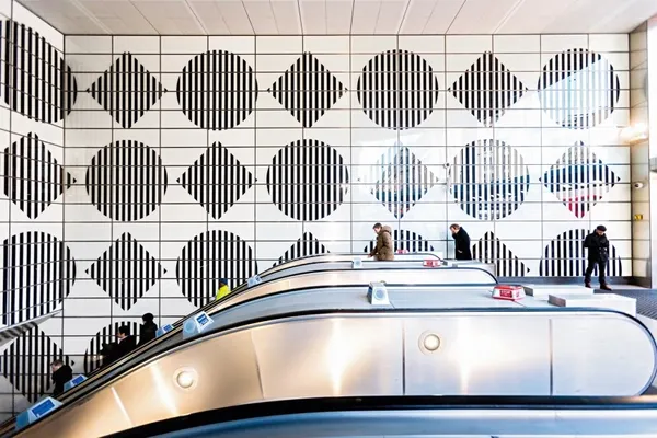 倫敦地鐵_Daniel Buren_08.jpg