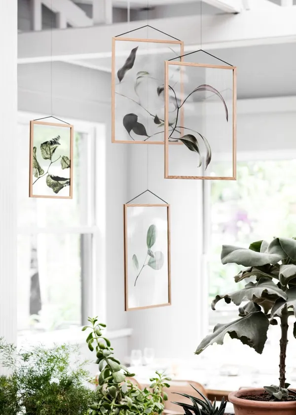 Moebe_floating leaves_03.jpg