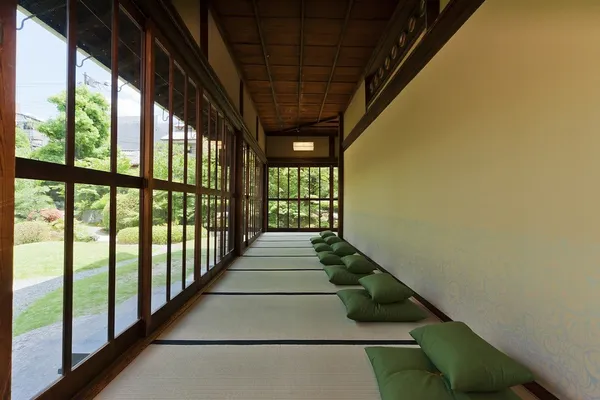 草間彌生Forever現代美術館04.jpg