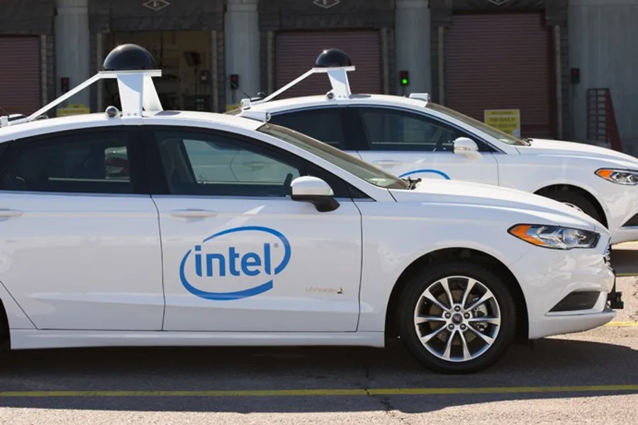 Intel半空降自駕車市場前段班，年底於美國、歐洲、以色列上路測試自駕車輛