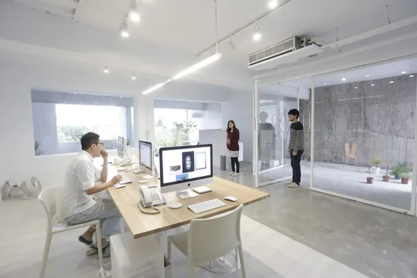 反映偏執風格的設計現場！直擊聶永真「永真急制工作室」
