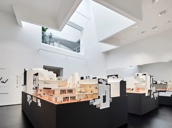 Vitra展覽01.jpg