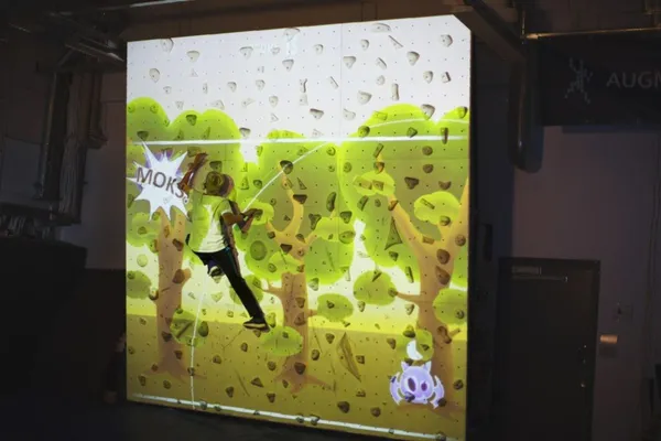 Augmented Climbing Wall13.jpg