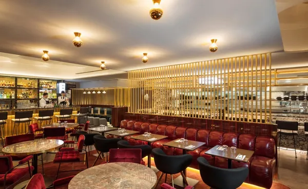 Tom Dixon藥局餐酒館01.jpg