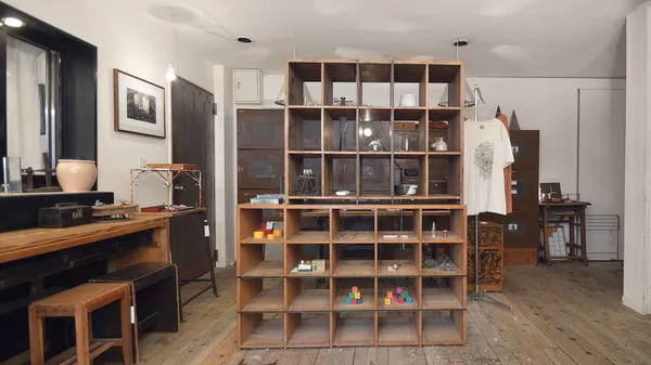 Apartment Hotel_shop_1.jpg