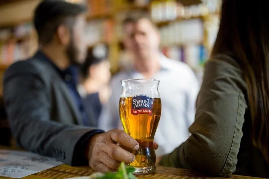 從培訓員工到開發啤酒杯：波士頓啤酒公司創辦人共享所學，維持創新動能