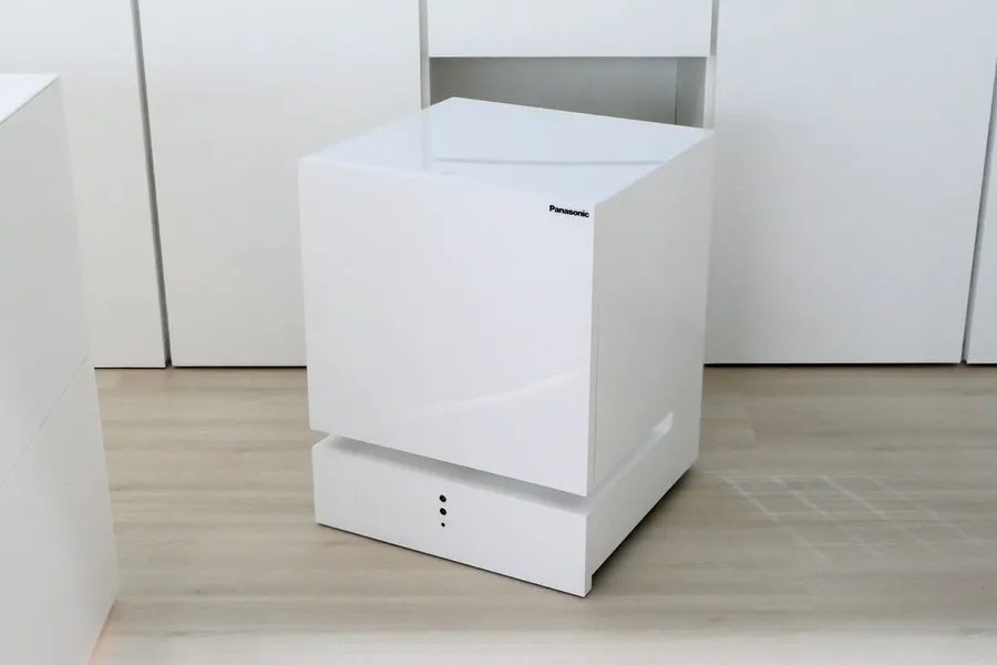 冰箱速速前！Panasonic 推出移動式智慧冰箱概念