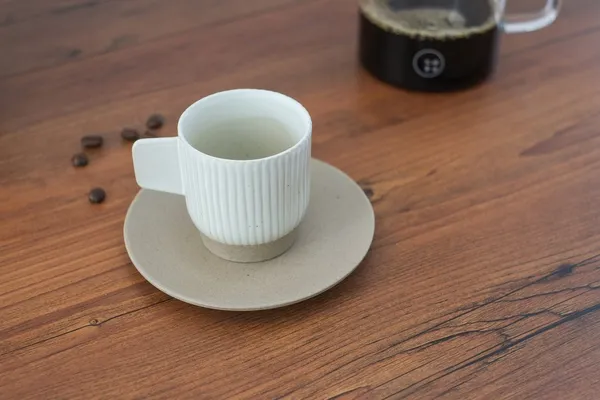 大好吉日 簷下四季系列 陶製濃縮咖啡杯組（一杯一盤）-2.jpg