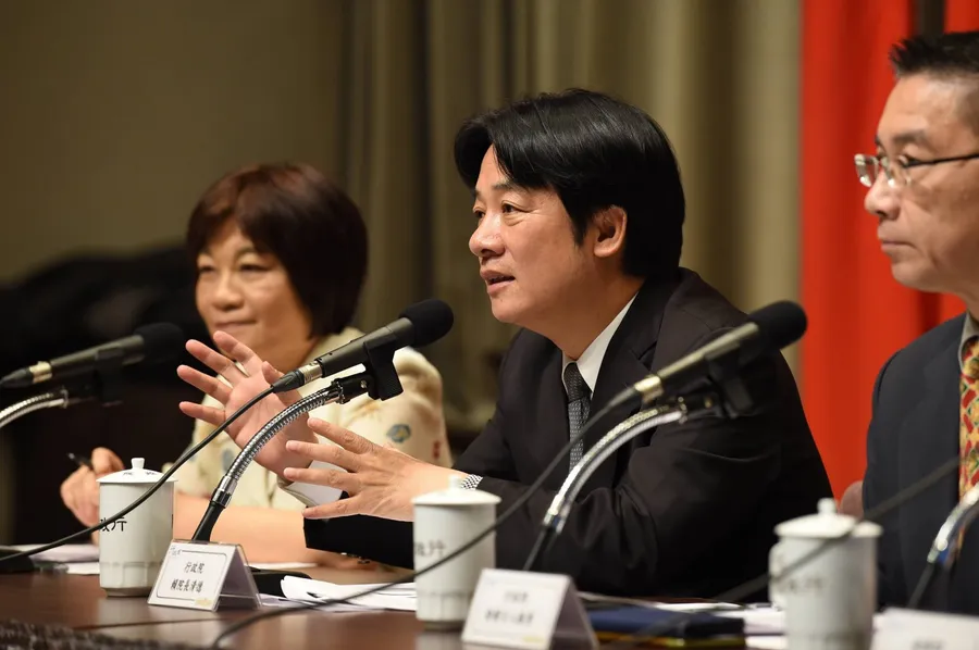 檢討政府招商、公共建設支出，賴清德：投資動能不足傷害台灣經濟