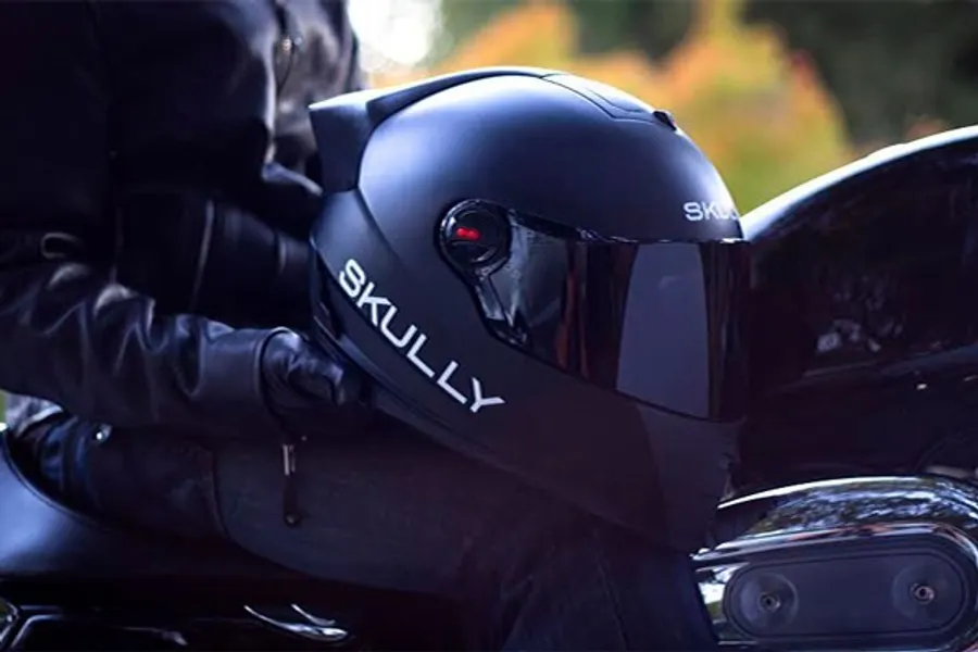 2天破百萬美金的群募摩托車 AR 頭盔Skully，能讓失望的贊助者重燃期待嗎？