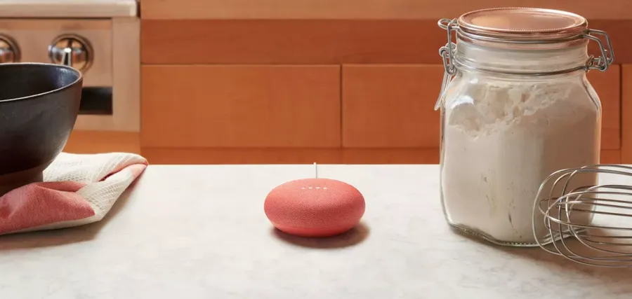 Google Home Mini 出貨前爆瑕疵，沒喚醒竟會自動錄音