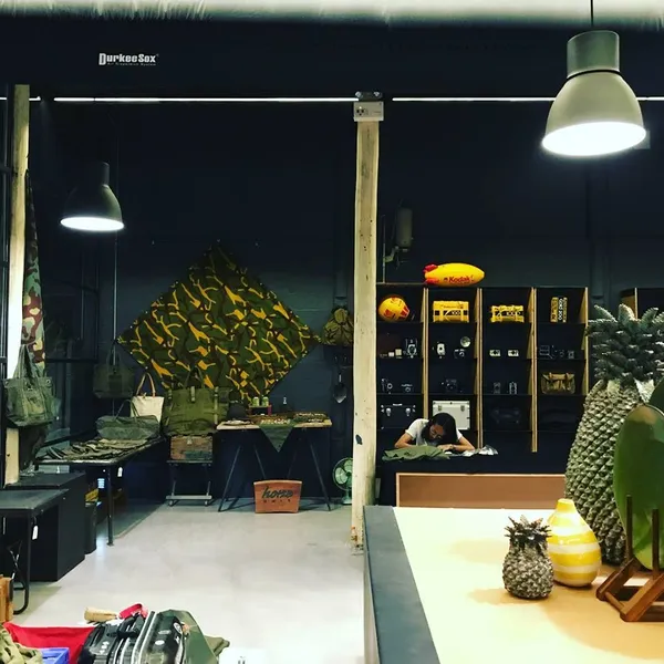 曼谷_Warehouse30.jpg