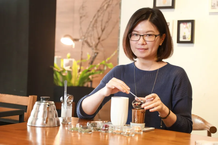 她從金融業轉開茶飲店，3 年內就讓時裝品牌點頭合作