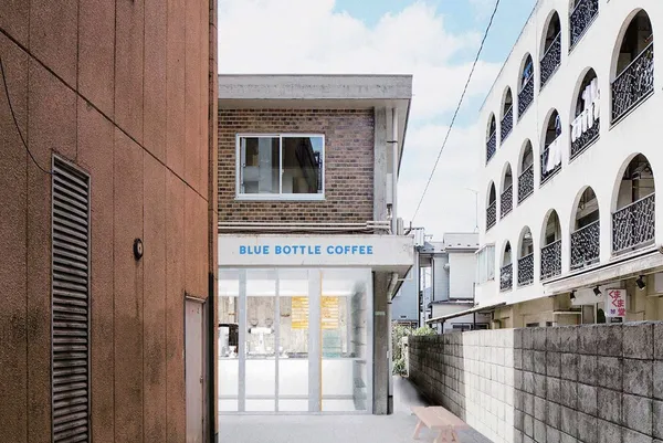 藍瓶咖啡在日本的第7間分店：改裝屋齡50年診所的三軒茶屋店