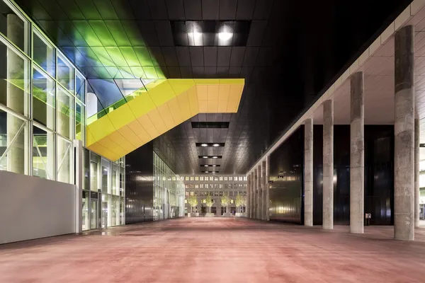 OMA-荷蘭政府辦公大樓-Rijnstraat-8.jpg