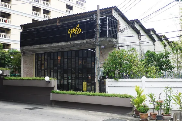 曼谷YeloHouse.JPG