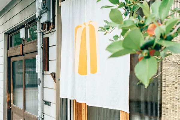 Midway_大阪可麗露店.jpg