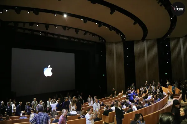 Apple Park1.jpg