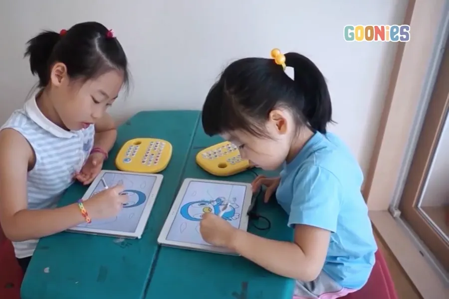 孩子求求你！在 Goonies 智能畫板作畫就好！讓小朋友塗鴉不再是場天下大亂
