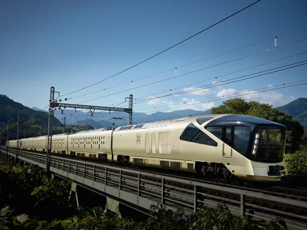 JR東日本_四季島號.jpg