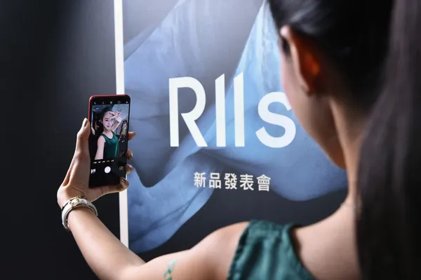 OPPO R11s