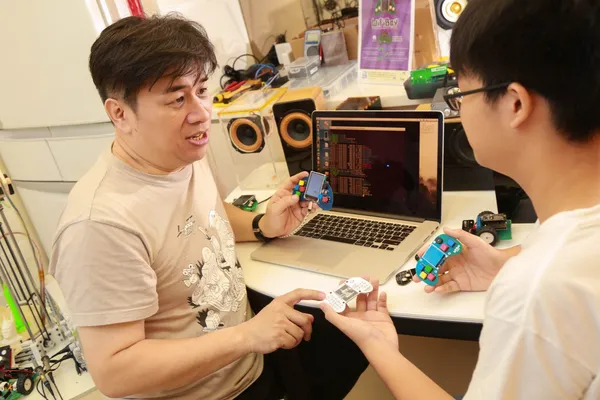 賴溱君_賴睿麒_WiFiBoy_IoT學習開發板_2017-05-10_賀大新攝影_1500_Lr.