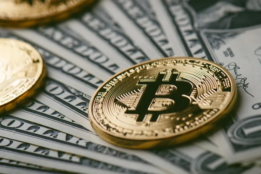 虛擬貨幣與現行法定貨幣，誰會取代誰？