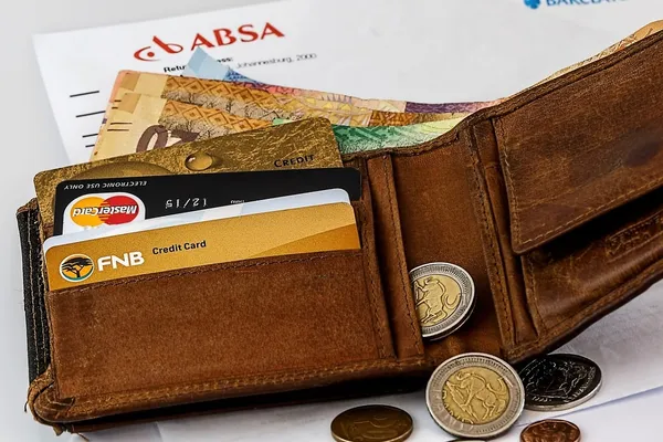 wallet-credit-card-2
