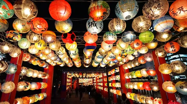台南千盞手繪花燈在大阪夜裡綻放！著名慶典「大阪光之饗宴」飄散府城人情味