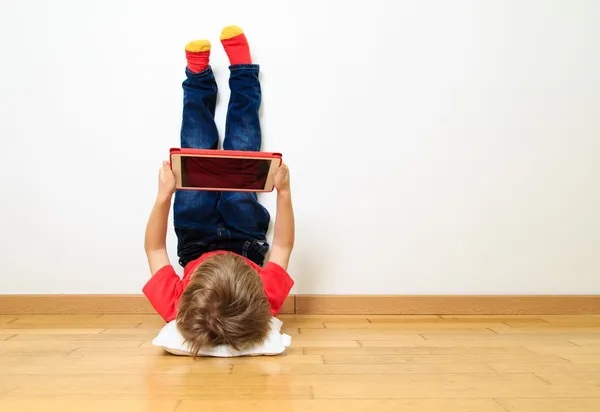 shutterstock_kids_internet_266923970.jpg