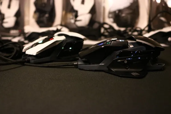 美加獅滑鼠系列 R.A.T. PRO S3