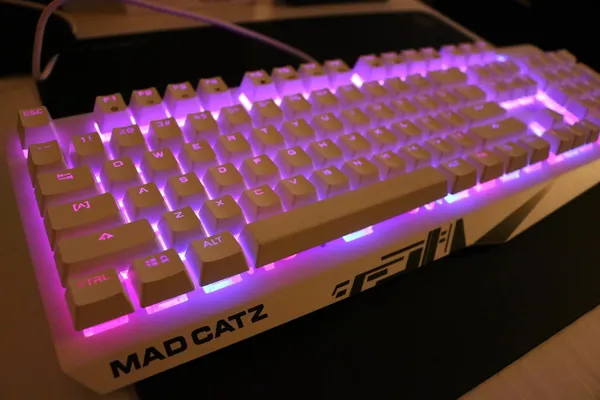 美加獅耳機系列 S.T.R.I.K.E. 4
