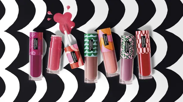 本週六發售！Marimekko × CLINIQUE倩碧推出聯名彩妝，經典花色一字排開