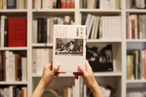 我的書櫃_李威儀_MG_8159.JPG