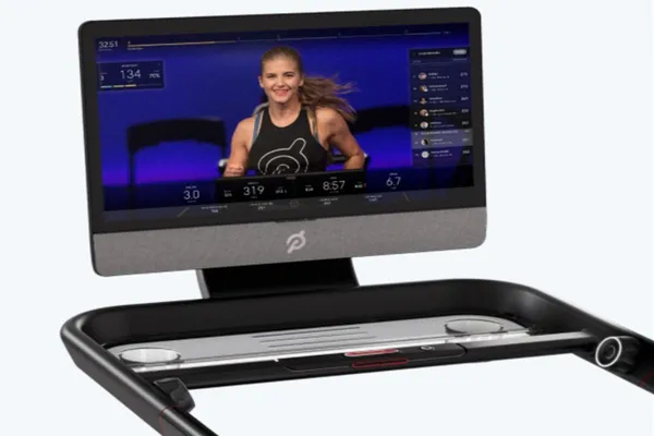 PELOTON TREAD