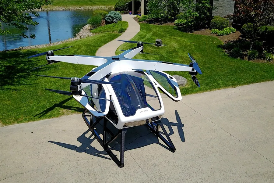 安全至上！能夠緊急彈飛乘客的油電混合八旋翼直升機 SureFly