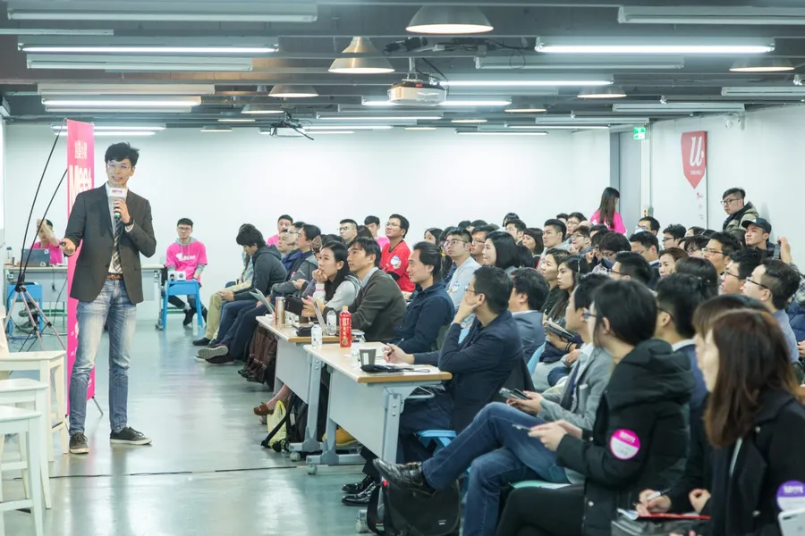 [創業小聚NO.85] 小國拚AI！台灣 AI 新創的優勢、挑戰及募資建議