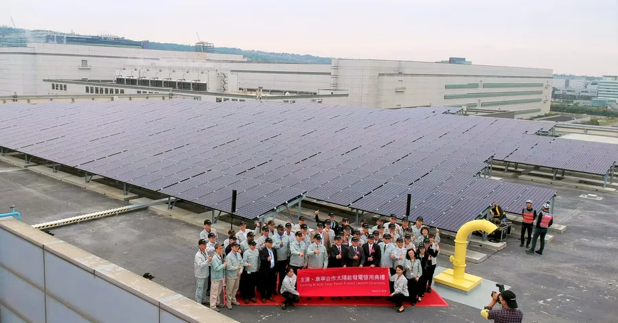 綠能屋頂攻占科學園區，友達新建太陽能板，年發電量近千戶台灣家庭