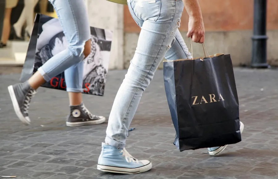 Zara對抗電商秘訣：線上下單、線下取貨