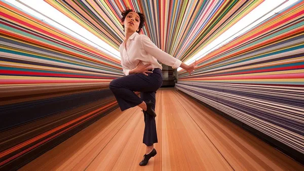 再一次令人著魔的手舞足蹈！Spike Jonze 執導、Apple HomePod 最新廣告釋出