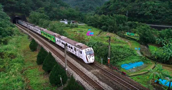 里山動物列車.jpg