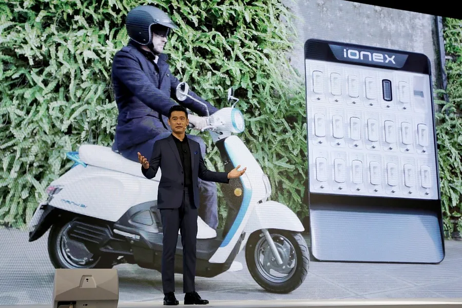 反擊Gogoro，光陽推出Ionex車能網，下半年開賣充、換電兩用電動機車