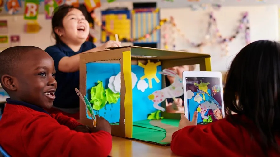 讓學生從小就習慣用iPad，蘋果憑2大優勢搶占教育市場