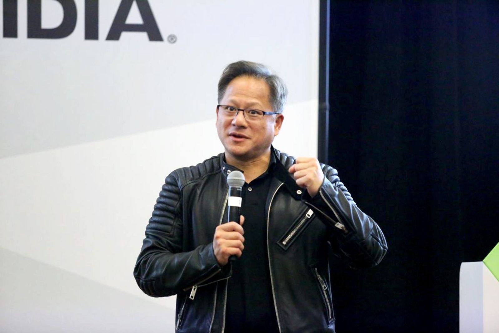NVIDIA Plans to Adapt Graphics Processors for Virtual Reality, AI ...
