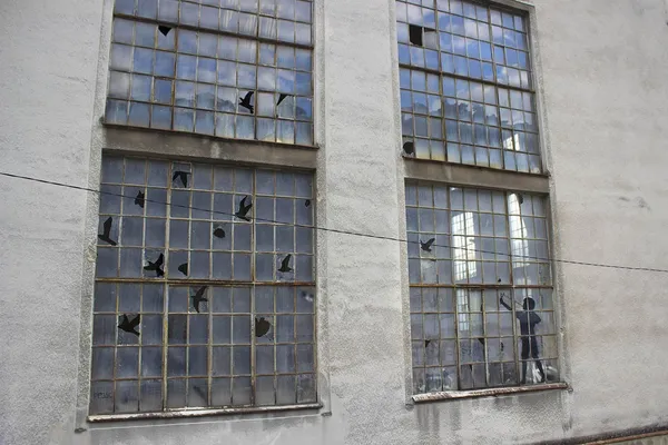 街頭藝術Pejac.jpg