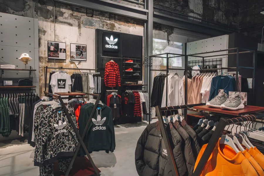Adidas最新財報揭下半年恐損失163億！國際品牌為何預期產能大受衝擊？
