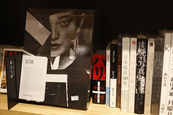 台中蔦屋_TSUTAYA_4書區_8013.JPG